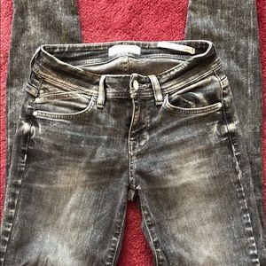 Guess Low Rise Skinny Jeans in Washed Black 25